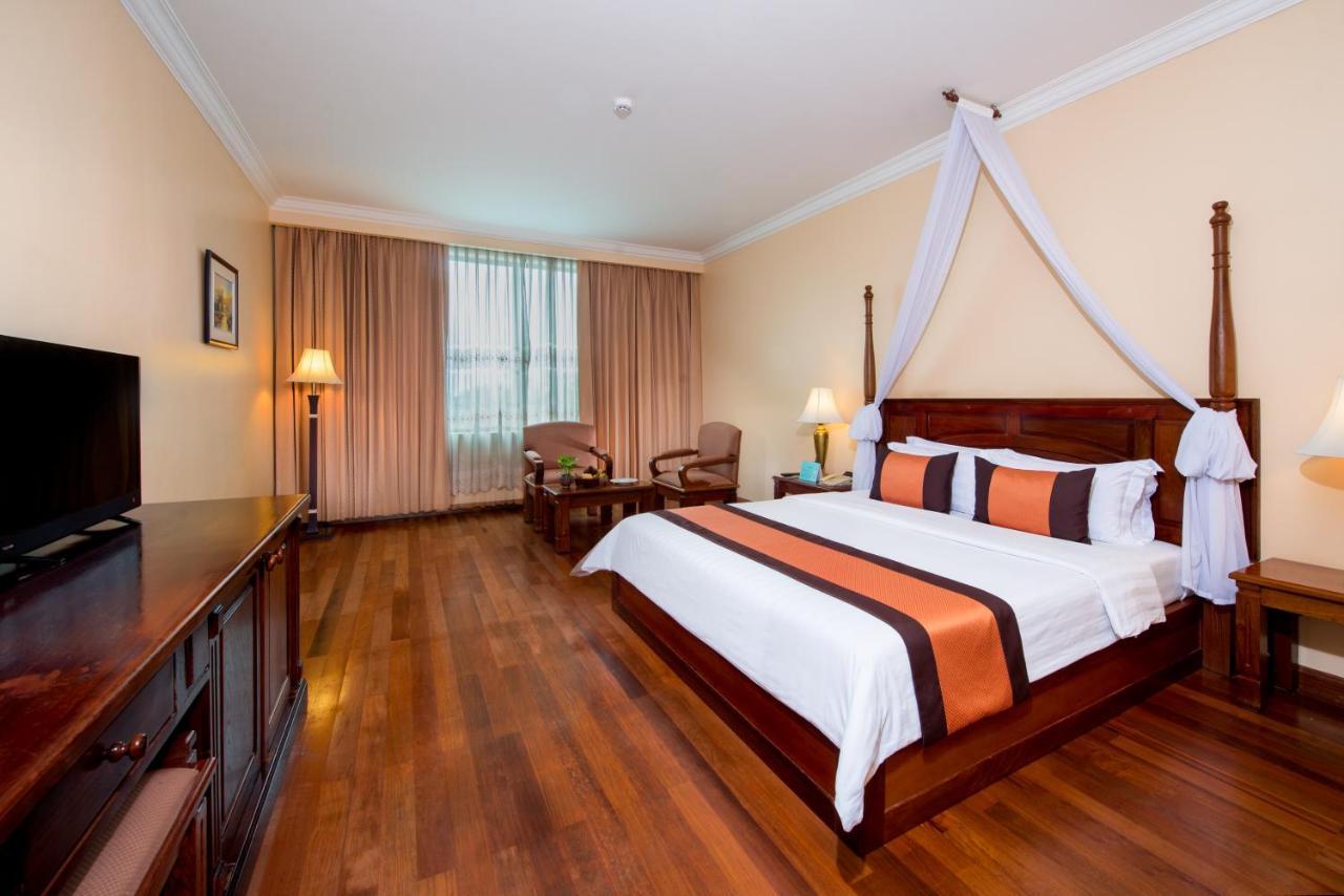 Pacific Hotel & Spa Σιέμ Ρέαπ Εξωτερικό φωτογραφία